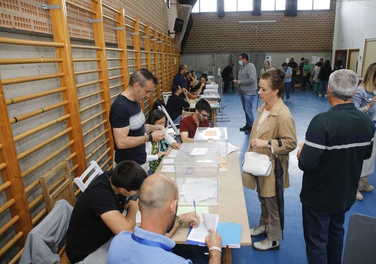 Los partidos regionalistas inician contactos para concurrir en coalición a las elecciones del 21-D